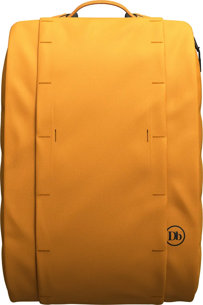 D_b_ Hugger Base Backpack, 15L