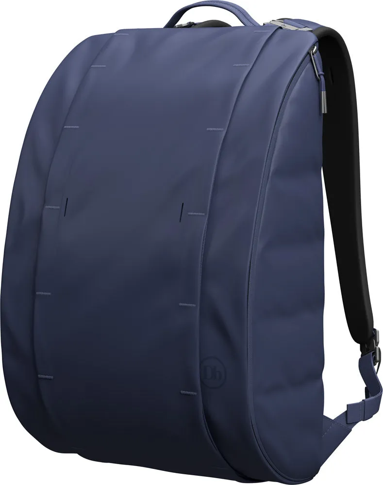 D_b_ Hugger Base Backpack, 15L