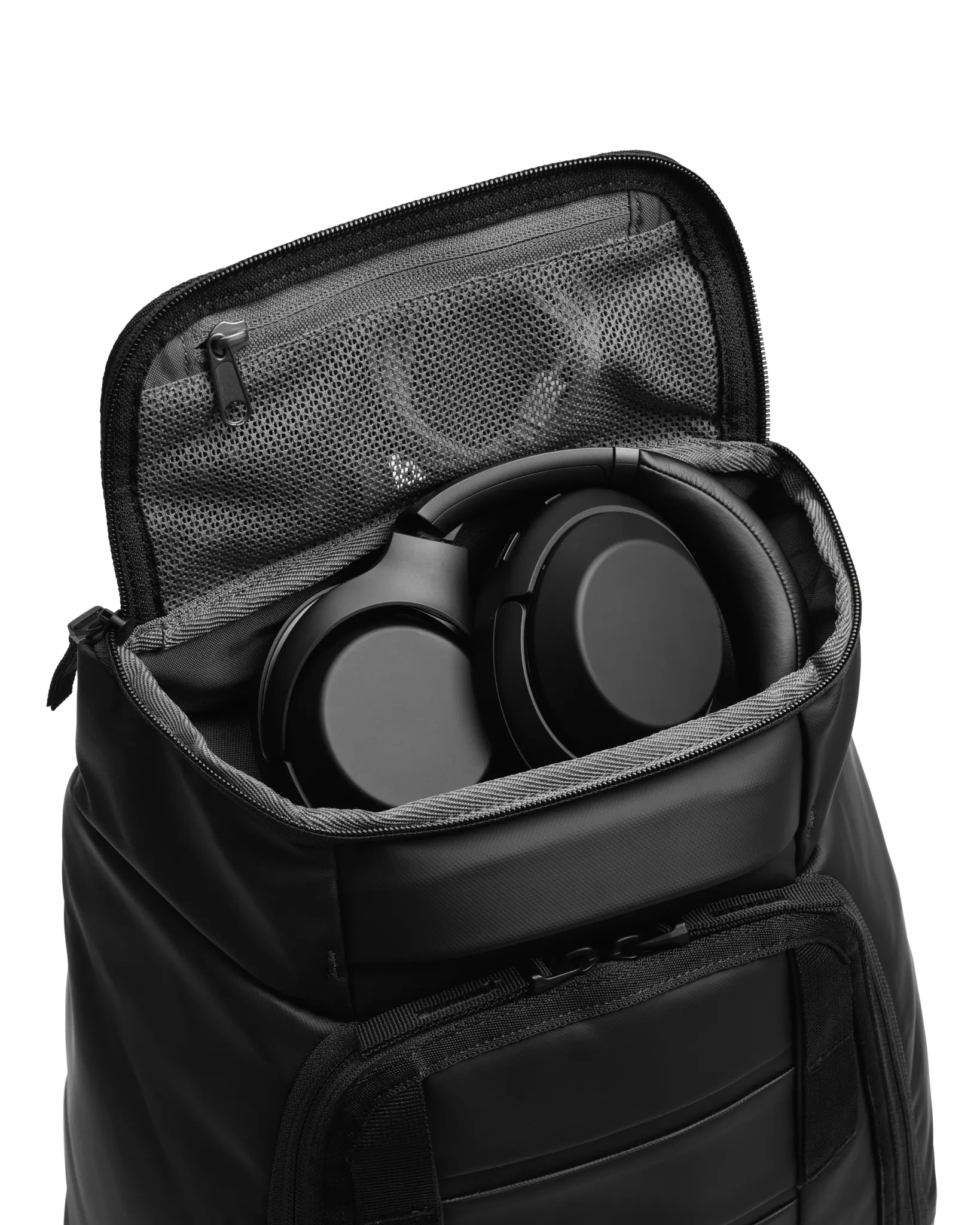 Hugger Backpack 25L Concrete Dice
