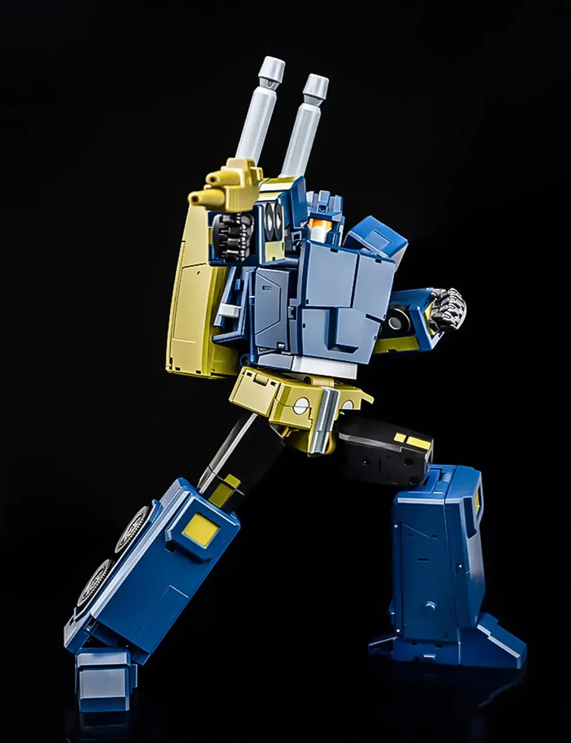 Magic Square MS-05 Night Tracer Action Figure