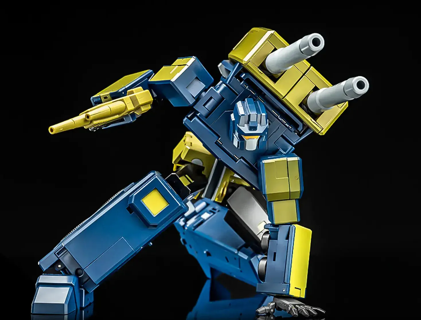 Magic Square MS-05 Night Tracer Action Figure