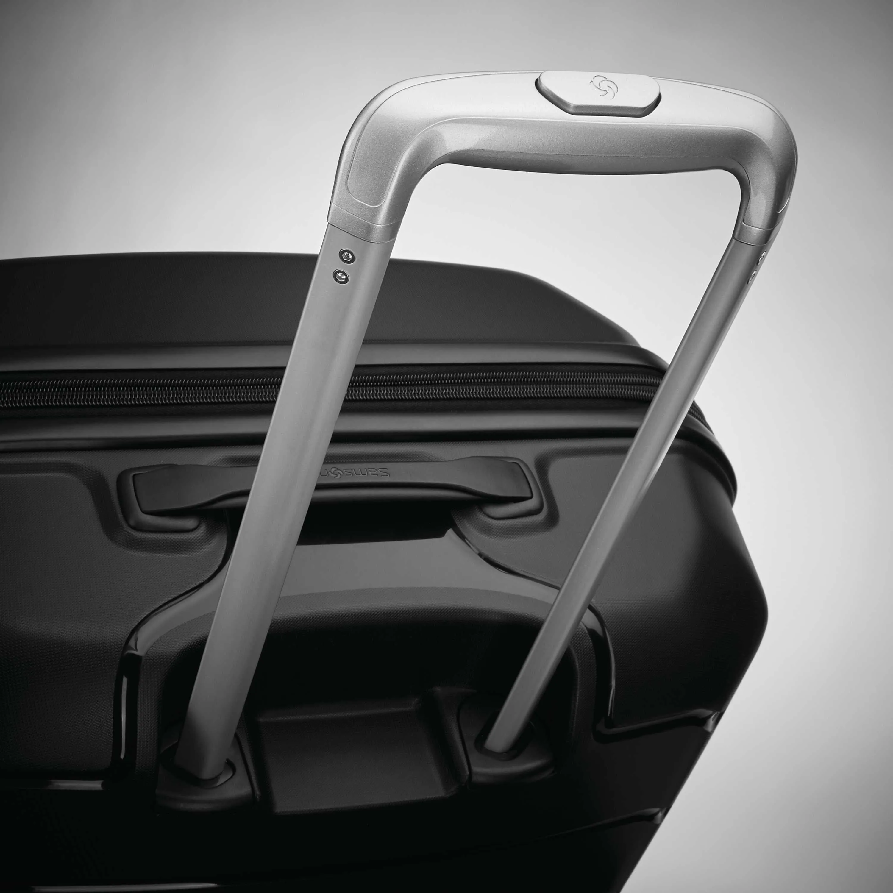 Samsonite Freeform Medium Spinner
