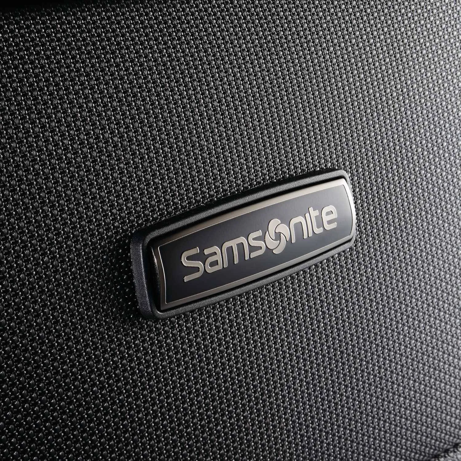Samsonite Leverage LTE Wheeled Garment Bag