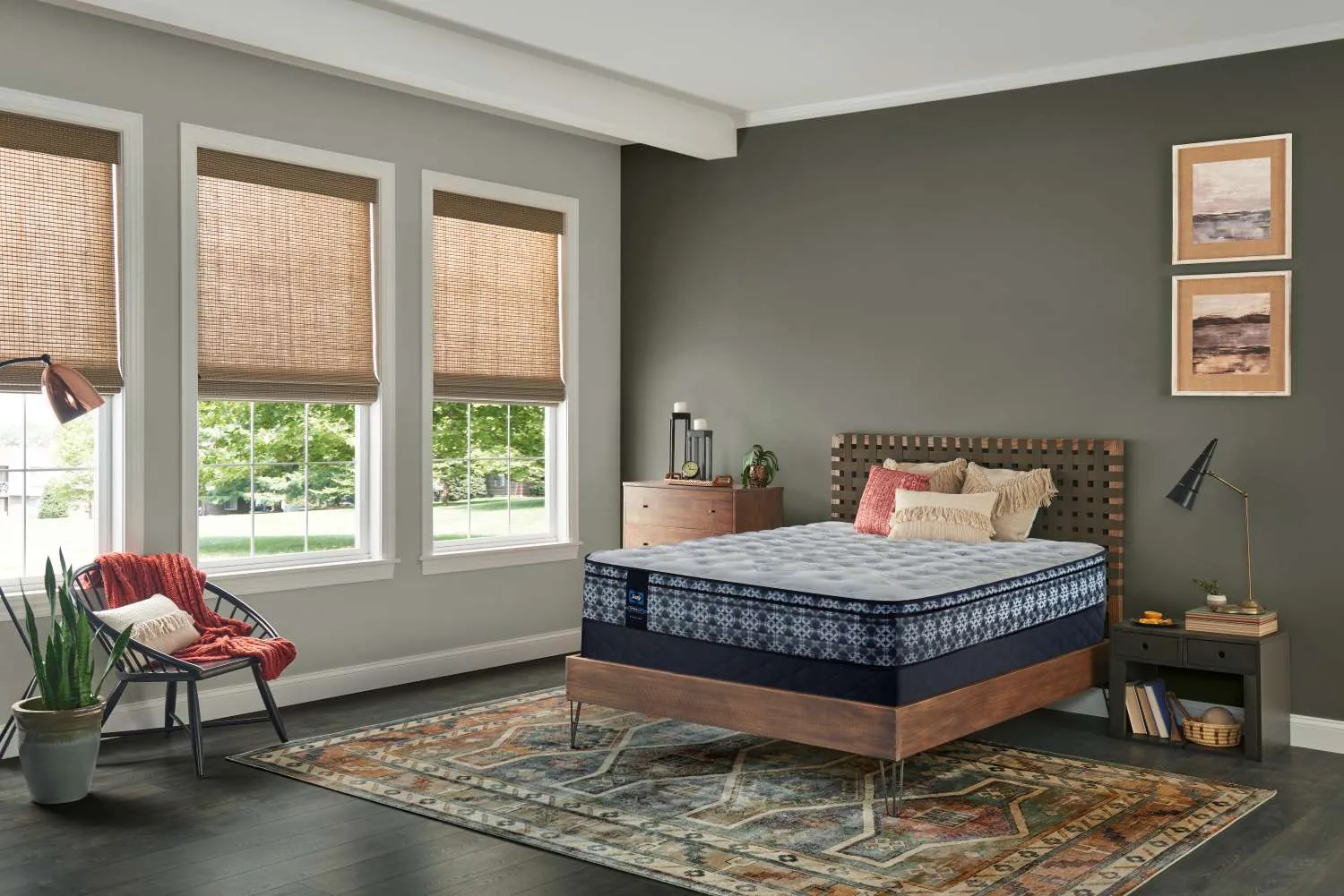 Sealy Posturepedic® Plus Sterling Series - Hugo Medium Eurotop Queen Mattress and Boxspring Set
