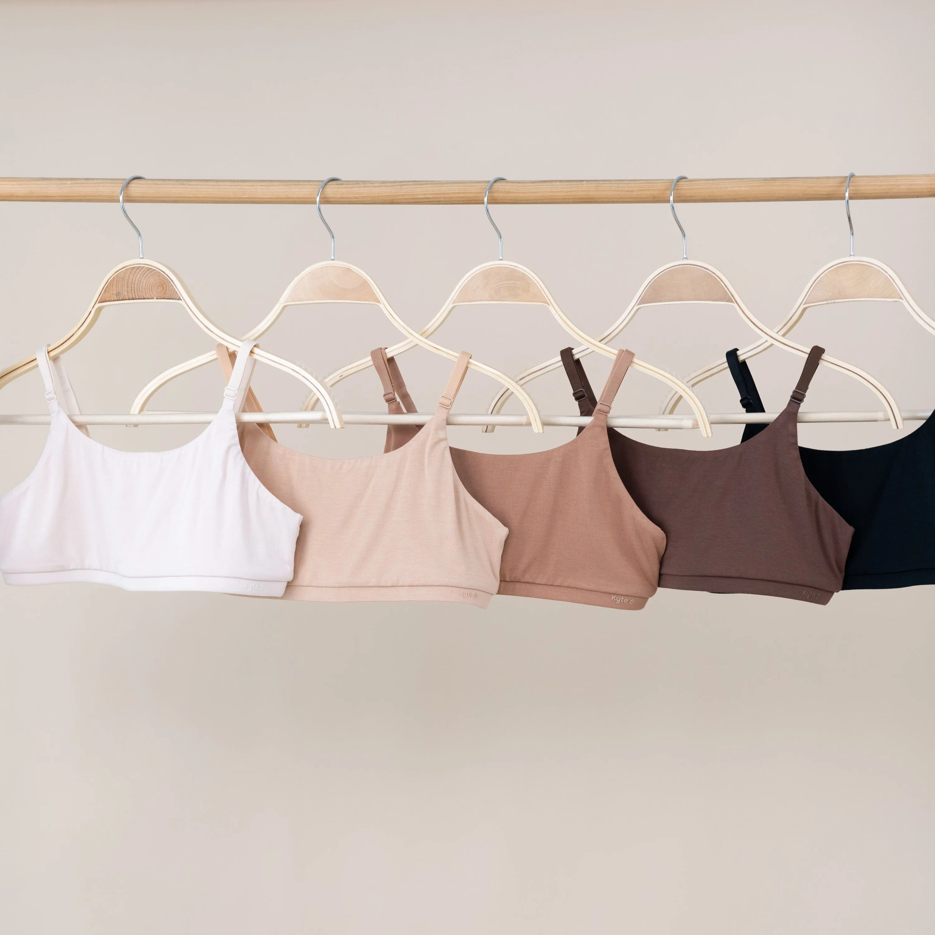 Women's Scoop Neck Bralette in Latte